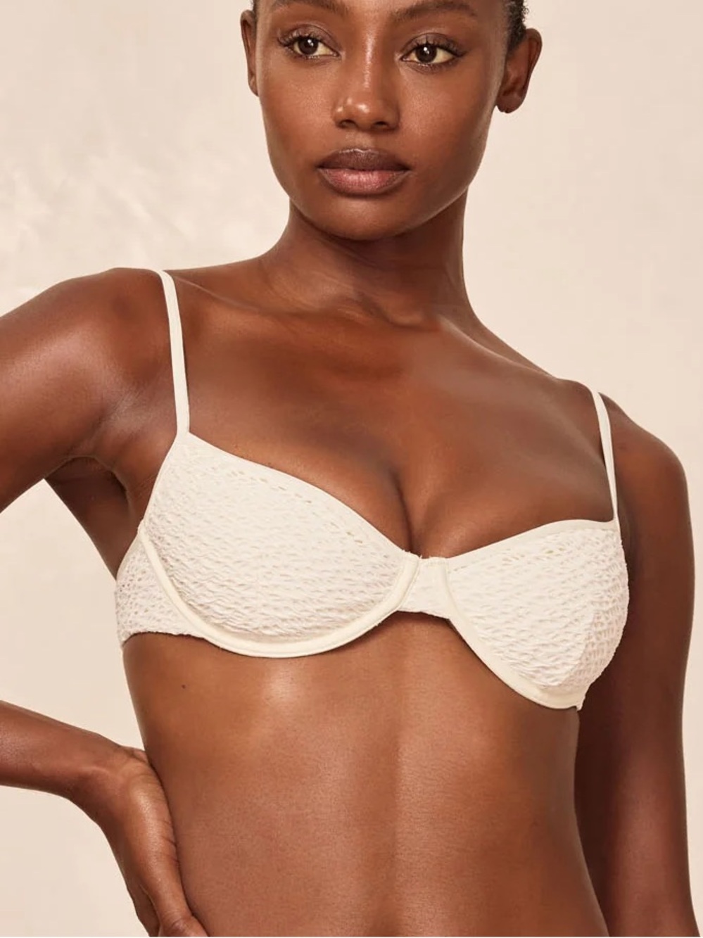 NWT Monday Swimwear Capri Bikini Top